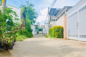 BÁN ĐẤT HẺM 501 ĐƯỜNG LÊ DUẨN ĐỐI DIỆN CHỢ ĐÊ ĐI VÀO